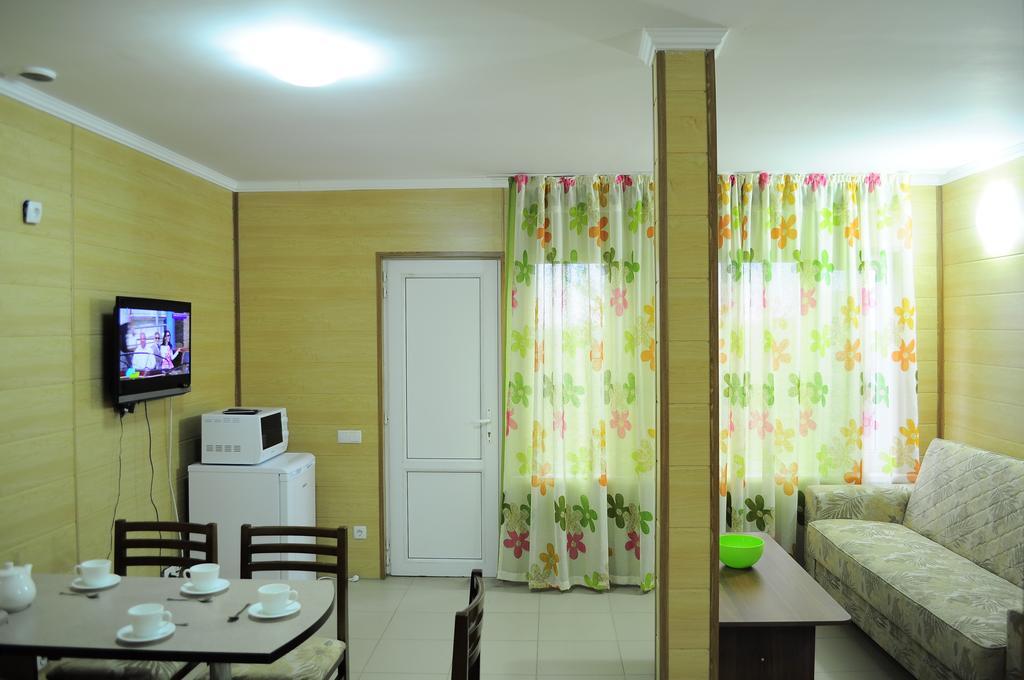 Dome Hotel Cholpon-Ata Bagian luar foto